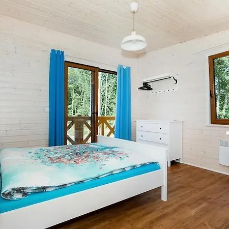 Comfortable No 3 , Summer Pool
