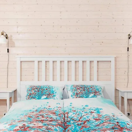 Comfortable No 3 , Summer Pool
